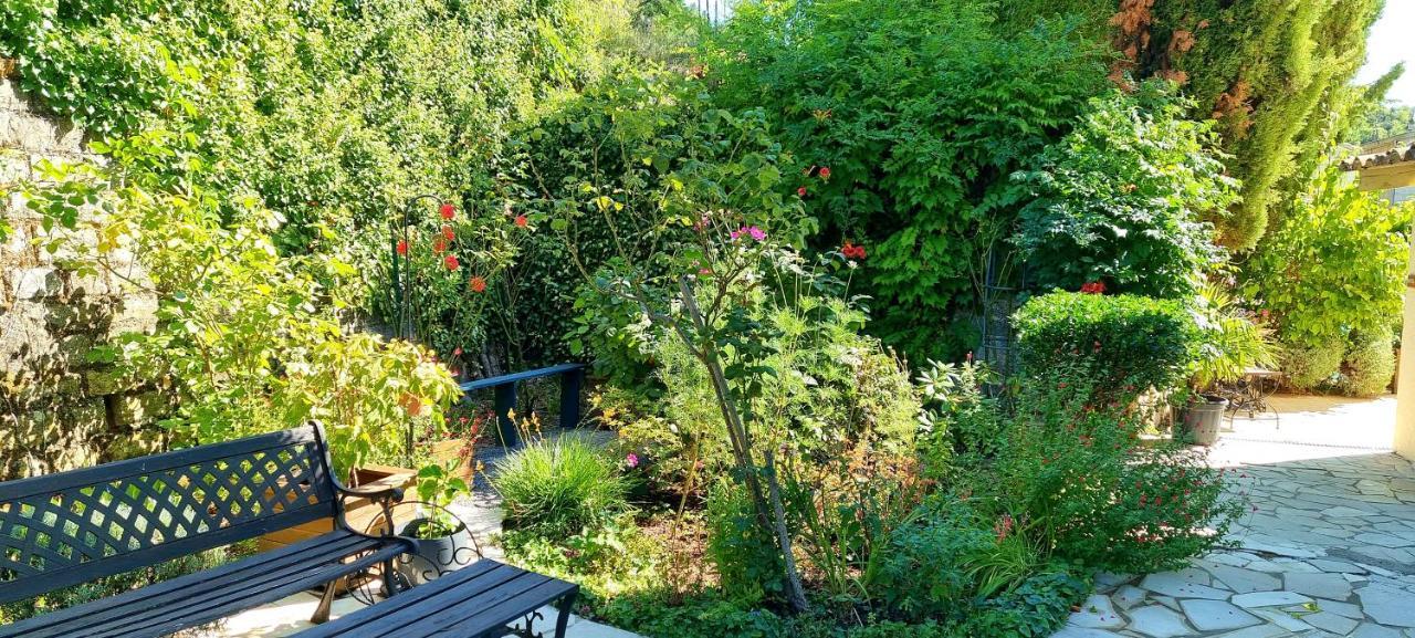 Manoir De Gravezon Bed & Breakfast Lunas  Екстериор снимка